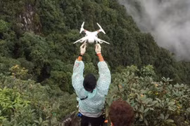 Nhóm phượt thủ tìm kiếm du khách Anh: Mệt mỏi trước những thông tin sai sự thật