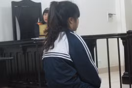 Đang học, nữ sinh cấp 3 vẫn tranh thủ điều bạn đi… bán dâm