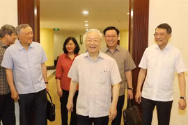 Tiếp tục rà soát, sắp xếp bộ máy tinh gọn, hiệu lực, hiệu quả, bảo đảm ổn định đời sống người dân 