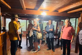 Khi người nông dân sáng tạo làm du lịch và nâng tầm nông sản 