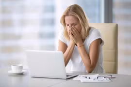 Những thói quen tưởng vô hại lại gây hại sức khỏe 