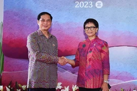 Đoàn kết vì một ASEAN tầm vóc, trung tâm của toàn khu vực 