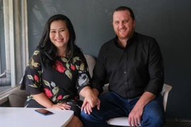 Đạo diễn người Mỹ Aaron Toronto: “Đêm tối rực rỡ”đã chữa lành tất cả