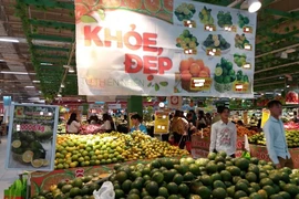 Giải pháp ngăn tình trạng “giá đuổi theo lương”