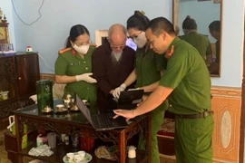 Nước rút để hoàn thành cấp căn cước gắn chíp và định danh điện tử