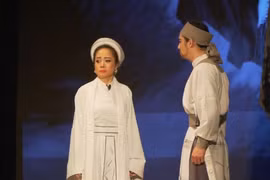 Diễn viên sân khấu Trịnh Huyền: Nhiều khi tôi nghĩ mình đã chọn nhầm nghề…