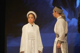 Diễn viên sân khấu Trịnh Huyền: Nhiều khi tôi nghĩ mình đã chọn nhầm nghề…