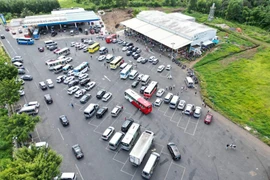 Bao giờ các tuyến cao tốc Bắc - Nam mới hết cảnh “trắng” trạm dừng nghỉ?