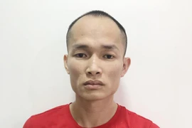 Chân dung kẻ tổ chức cho người ở lại trái phép tại Việt Nam