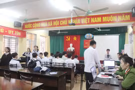 Hàng nghìn học sinh được cấp Căn cước công dân tại trường học
