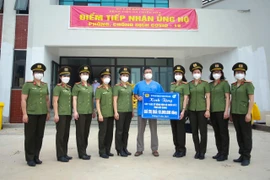 Những bông hoa lặng lẽ tỏa hương