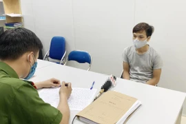 Dàn cảnh công phu... cướp giật nhầm dây chuyền vàng giả