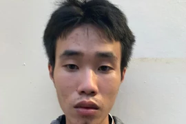 Thông chốt đâm bị thương cán bộ tổ công tác đặc biệt kiểm soát dịch Covid-19