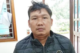 Bán con đẻ sang Trung Quốc để lấy tiền... chữa bệnh