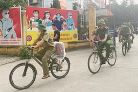 Những chiếc loa len lỏi trong ngõ nhỏ