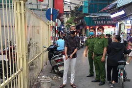 Mạo danh công an lừa đảo chiếm đoạt xe ô tô tự lái