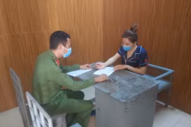 Khởi tố “nữ quái” lừa đảo chiếm đoạt tài sản bằng thủ đoạn… mua sữa hộp