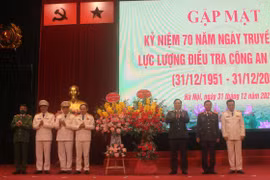 70 năm vững vàng bản lĩnh, danh dự lực lượng Điều tra Công an Thủ đô anh hùng