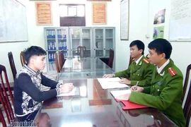 Gặp con trâu lì, nhóm trộm "bỏ của chạy lấy người"