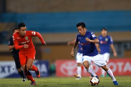 Văn Quyết, Quang Hải bất lực trước khung thành Bình Dương