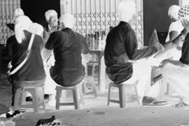 Phá liên minh sản xuất, buôn các loại chứng chỉ giả