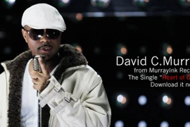 Ca sỹ da màu David C Murray tái xuất