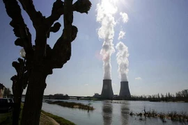 Pháp bắt 3 nghi phạm dùng UAV do thám nhà máy hạt nhân 