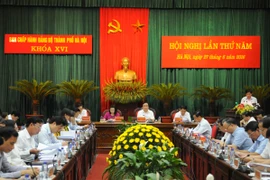 Chính quyền điện tử mà cán bộ không biết sử dụng thì tiền… đổ sông, đổ biển hết ​