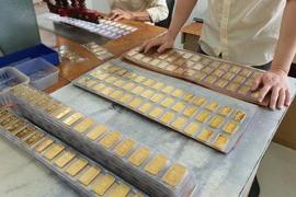 Giá vàng trải qua 1 tháng giảm mạnh nhất trong gần 5 năm, liệu còn giảm tiếp?