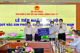 Quỹ Vaccine phòng, chống Covid-19 tiếp nhận thêm trên 57 tỷ đồng và 1 triệu USD