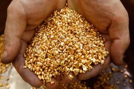 Lo ngại giá vàng sẽ tiếp tục giảm sâu