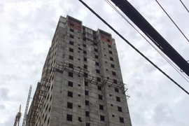 Ngân hàng phát mại nhà đất, vì sao bán mãi không ai mua?