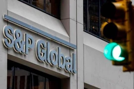 S&P Global Ratings giữ nguyên hệ số tín nhiệm quốc gia của Việt Nam, nâng triển vọng từ Ổn định lên Tích cực