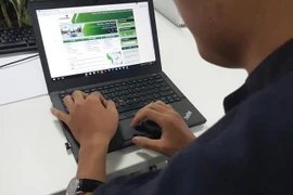 Bỗng dưng nhận được khoản tiền nhỏ vào tài khoản, cẩn thận bị tội phạm lừa