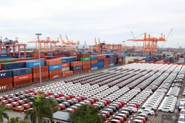 Ô tô nhập khẩu tăng trở lại trong tháng 3