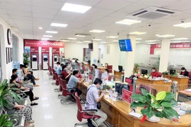 Agribank giảm tiếp 10% lãi suất cho vay để hỗ trợ khách hàng vượt qua đại dịch Covid-19