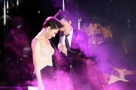 Thanh Thảo nồng nàn bên Quang Dũng trong đêm liveshow