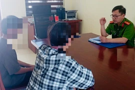 Xử lý người phụ nữ say rượu, gọi điện thoại báo tin giả, trêu đùa Cảnh sát