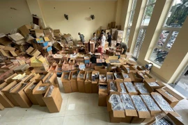 Cảnh sát kinh tế Công an Hà Nội bắt vụ mua bán thuốc lá lậu số lượng lớn