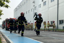 Diễn tập phương án chữa cháy, cứu hộ quy mô tại Công ty ToTo