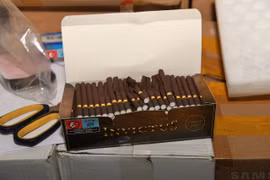 Cận cảnh xưởng tẩm ướp ma túy vào thuốc lá quy mô lớn