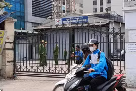 Khám xét Trung tâm đăng kiểm 20-03V
