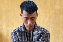 Định giao dịch 1kg ma túy trong nhà nghỉ