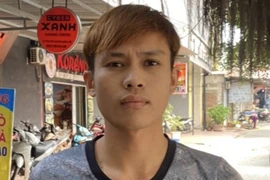 Vờ mua điện thoại, đối tượng cướp giật bỏ chạy