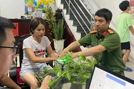 Tây Hồ là quận đầu tiên của Hà Nội hoàn thành chỉ tiêu thu nhận hồ sơ cấp CCCD