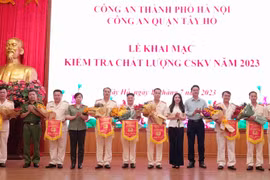 Công an quận Tây Hồ kiểm tra chất lượng Cảnh sát khu vực năm 2023