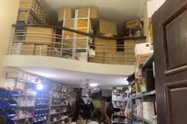 Công an quận Hoàng Mai tìm chủ sở hữu lô hàng hóa