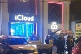 Cảnh sát phong tỏa quán bar nghi vấn chứa chấp, sử dụng ma tuý