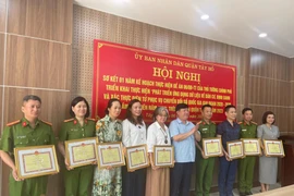 Quận Tây Hồ phát huy sức mạnh tổng hợp trong thực hiện Đề án 06