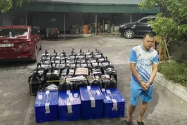 Dùng máy trộn bê tông trộn thuốc nổ, chế tạo gần 1 tấn pháo